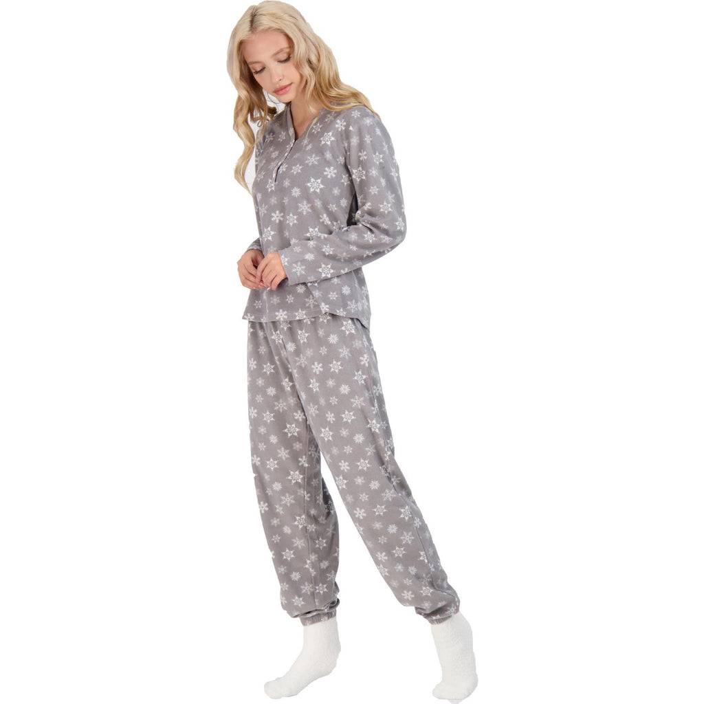 Wintery Mix 2 PC Fleece Pajama Set Gray